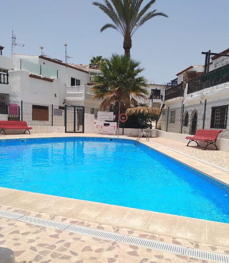 Apartamento con grande terraza y con 4 piscinas Arona  Exterior foto